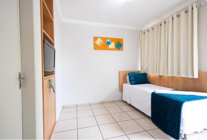 Lacqua Diroma III Com Roupa De Cama Destinos Combinados Turismo Caldas Novas Exterior photo